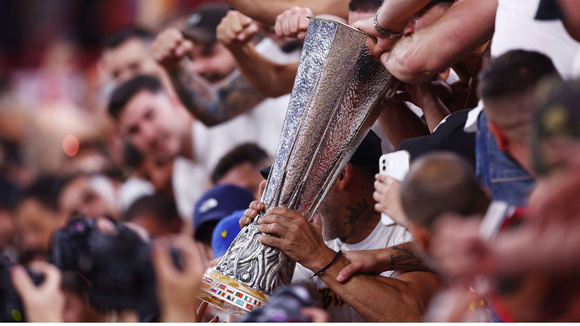 其出众的扑 其出众的扑