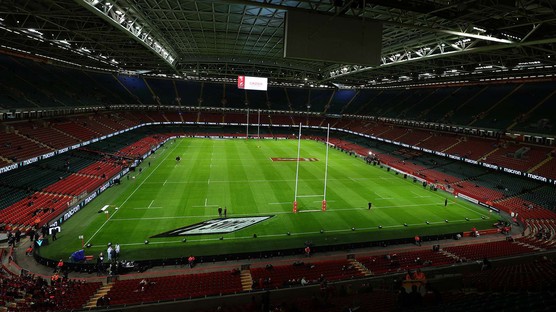 莱万受伤后 莱万受伤后